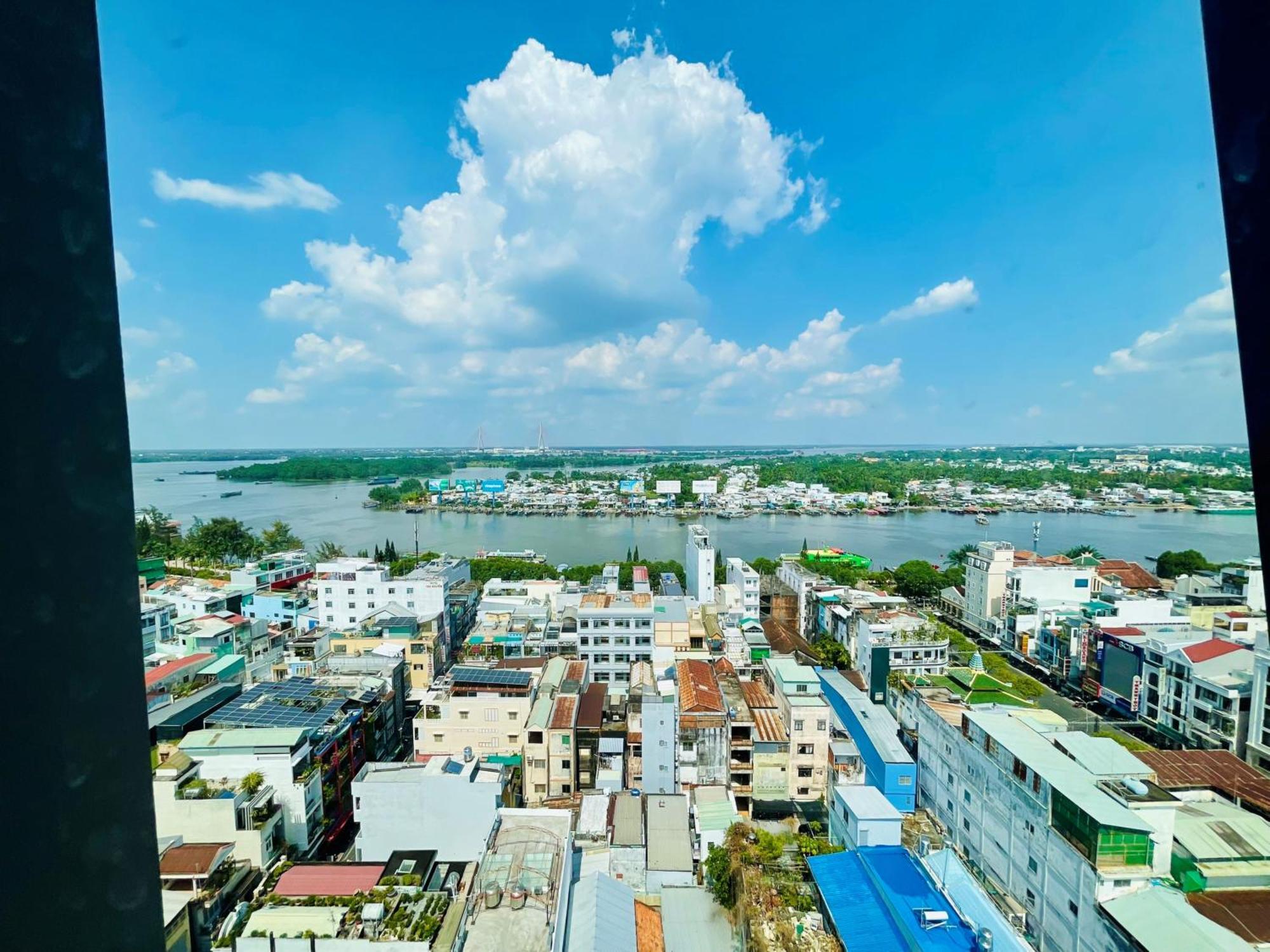 Wink Hotel Can Tho Ninh Kieu Wharf - 24Hrs Stay & Rooftop Pool Bar Exterior foto